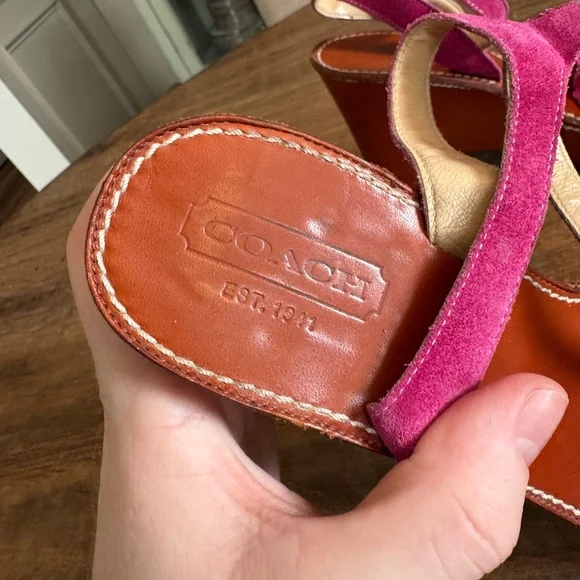 Coach Ashlyn Fushia Suede Leather Wedged Flower Sandals Size 8 Italy - Picture 6 of 12